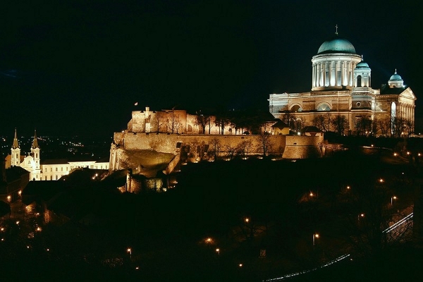 Castle Hill at night