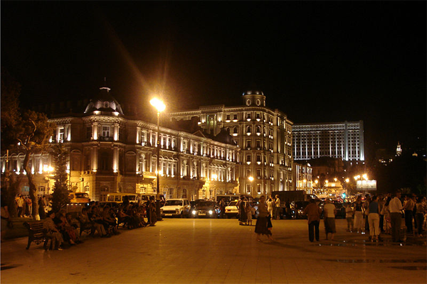 Azneft Square in downtown Baku
