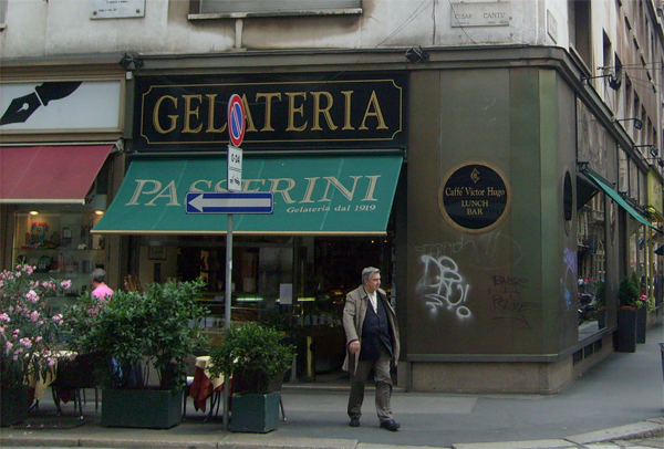 Pasticceria-Gelateria Passerini, entrance view.