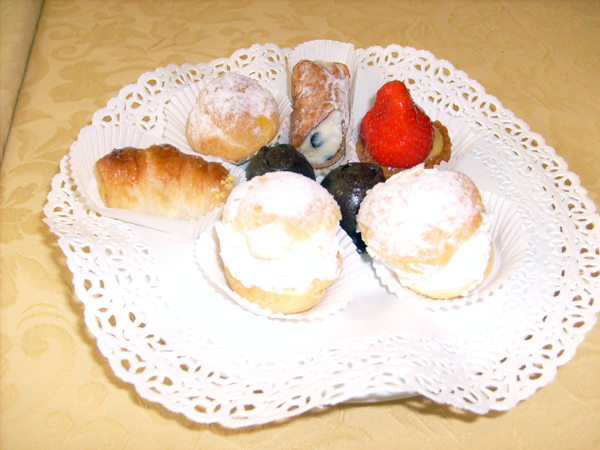 Passerini pastries plate. Passerini pastries plate.