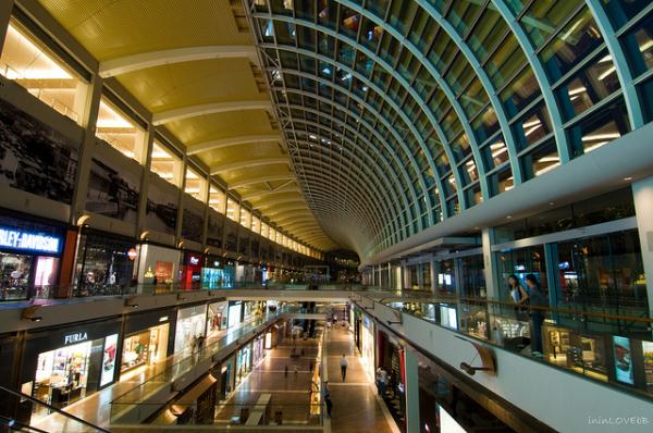 Marina Bay Sands shopping mall