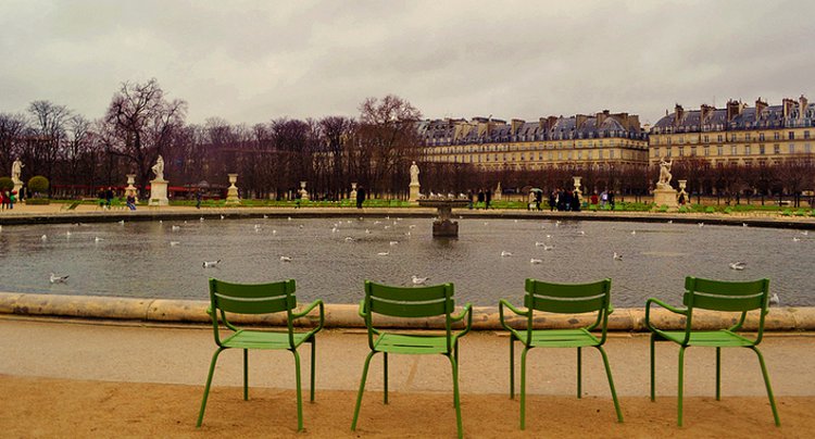 Empty Paris - Courtesy Trinh Nguyen