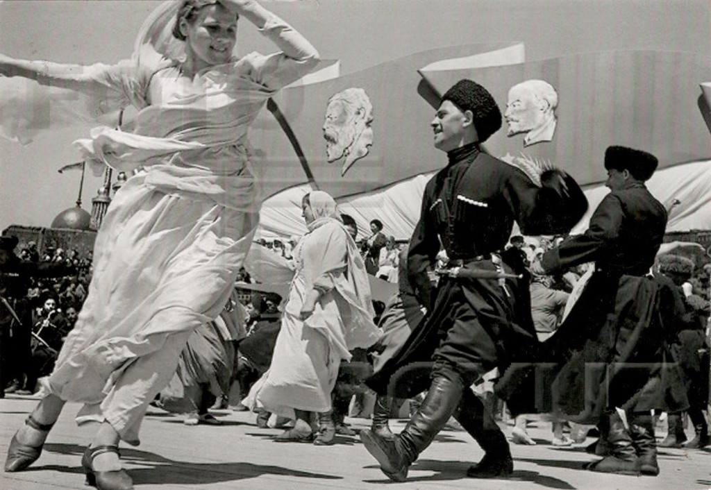 1859 RUSSIA (Stavropol Krai) - Caucasians Dancing Lezginka in Pyatigorsk in 1936