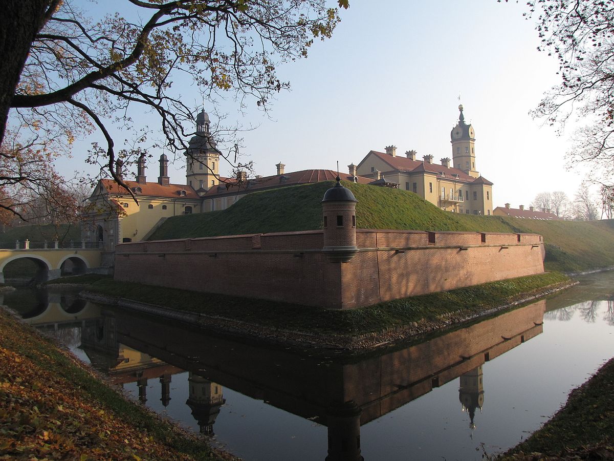 Nesvizh Castle fall