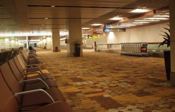 Airport this Easter, deserted because travelers got fed up