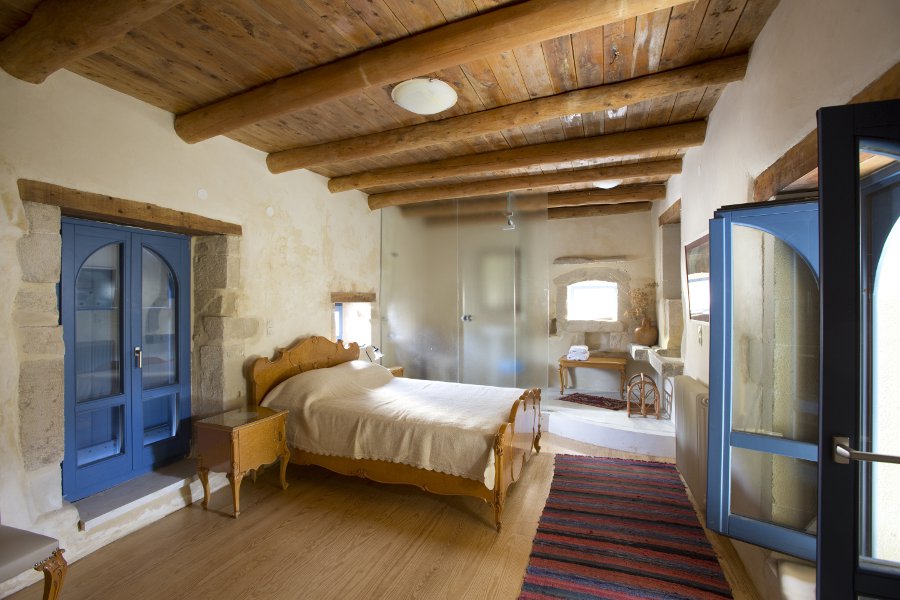 Master bedroom at Grotto Villa - Courtesy Jay Thomas