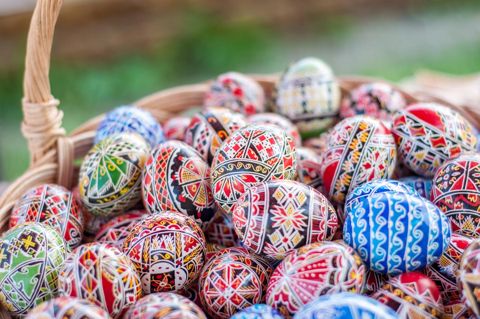 Romanian Easter Traditions: Easter Eggs