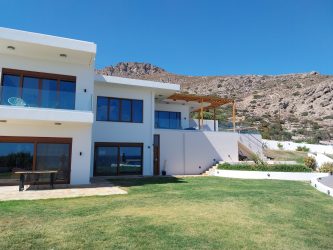 Beachfront Villa Atalandia