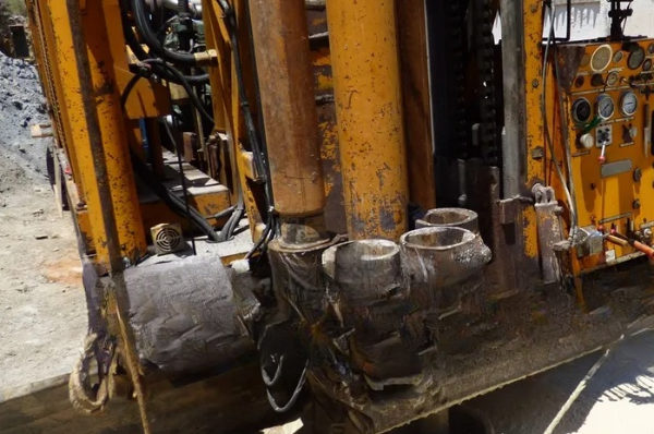 Myloniana drilling equipment