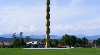 Constantin Brâncuși Endless Column
