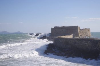 strong winds Koules