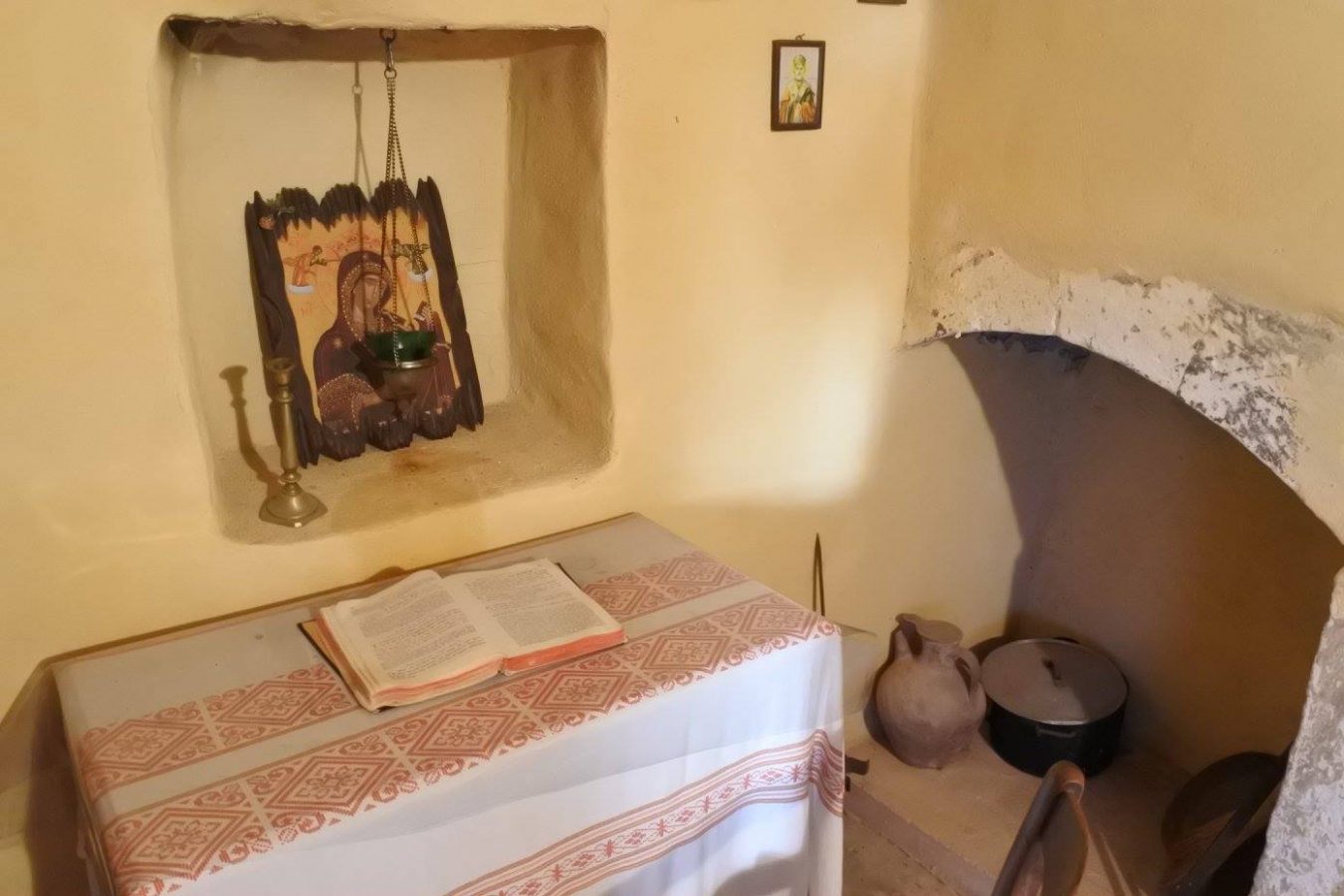 Monk's cell at Arkadi
