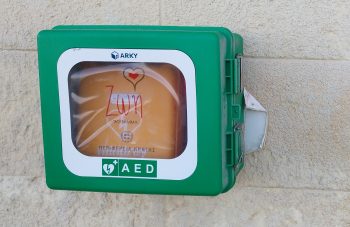 Chania Installs Life-saving AEDs at Athletic Venues