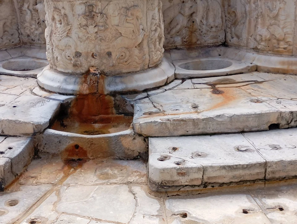 Rust and decay at Morosini Fountain