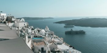 Santorini cruises