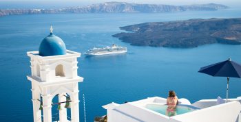 Santorini tourism cruise