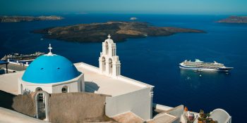 santorini cruises