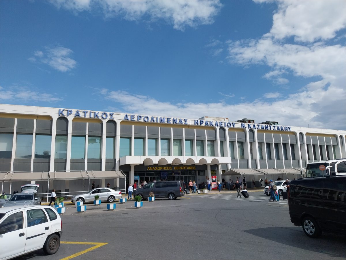 Heraklion Airport arrivals passenger traffic