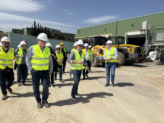 Mayor visiting the future Heraklion Waste Treatment Plant