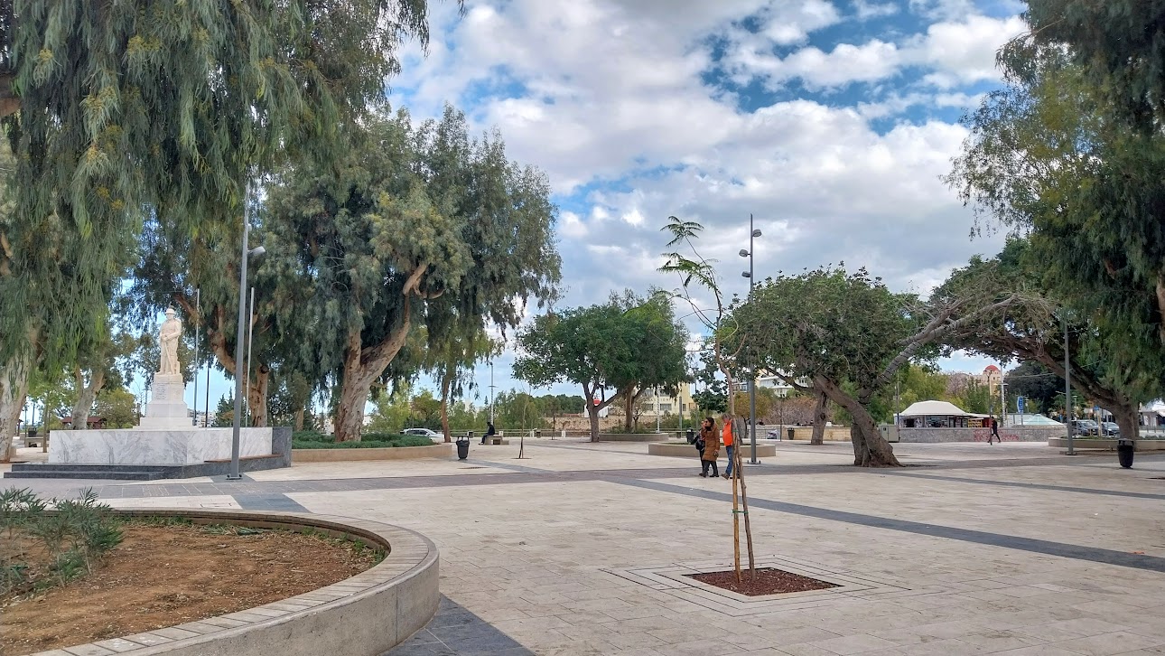 Plateia Eleftherias on Christmas Day.
