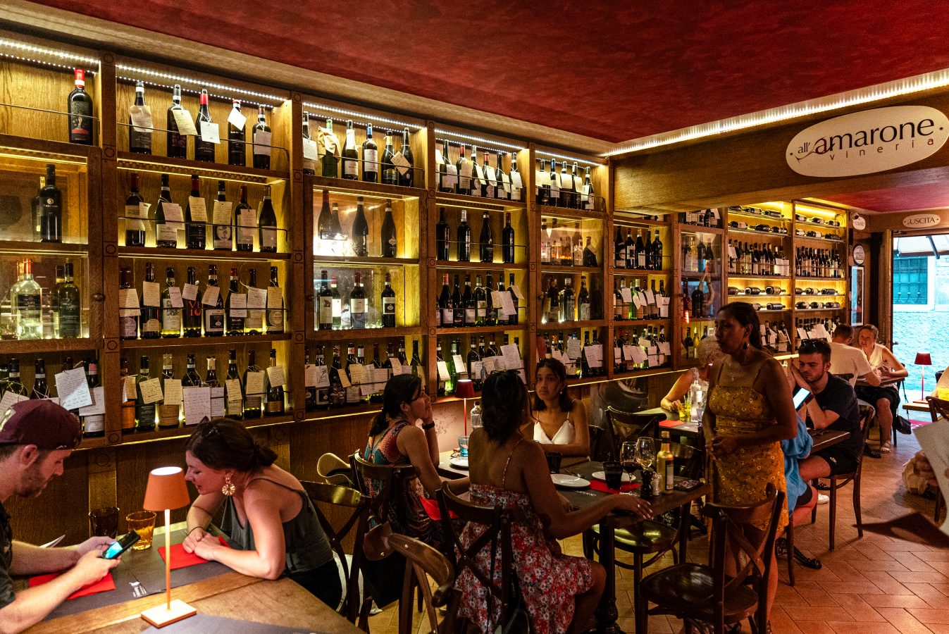 Vineria all' Amarone Venice interior