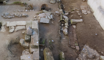Kokovikos House in Plaka ruins