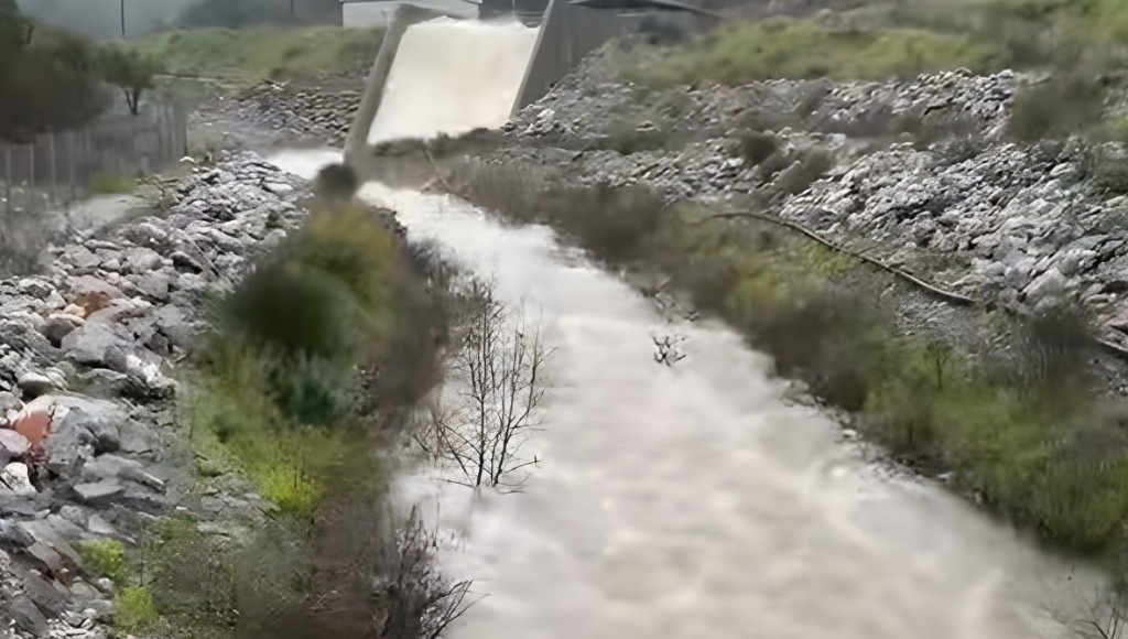 Heavy rains Aposelemis Dam