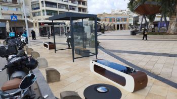 Smart solar bus stops
