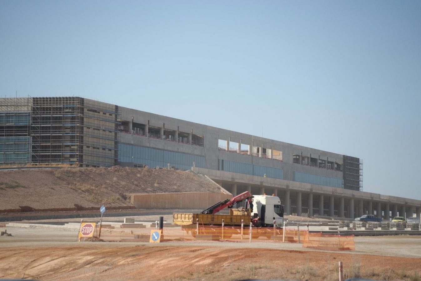 Kastelli Airport 76 percent completion.