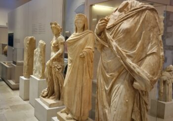 archaeological shops Greece lease